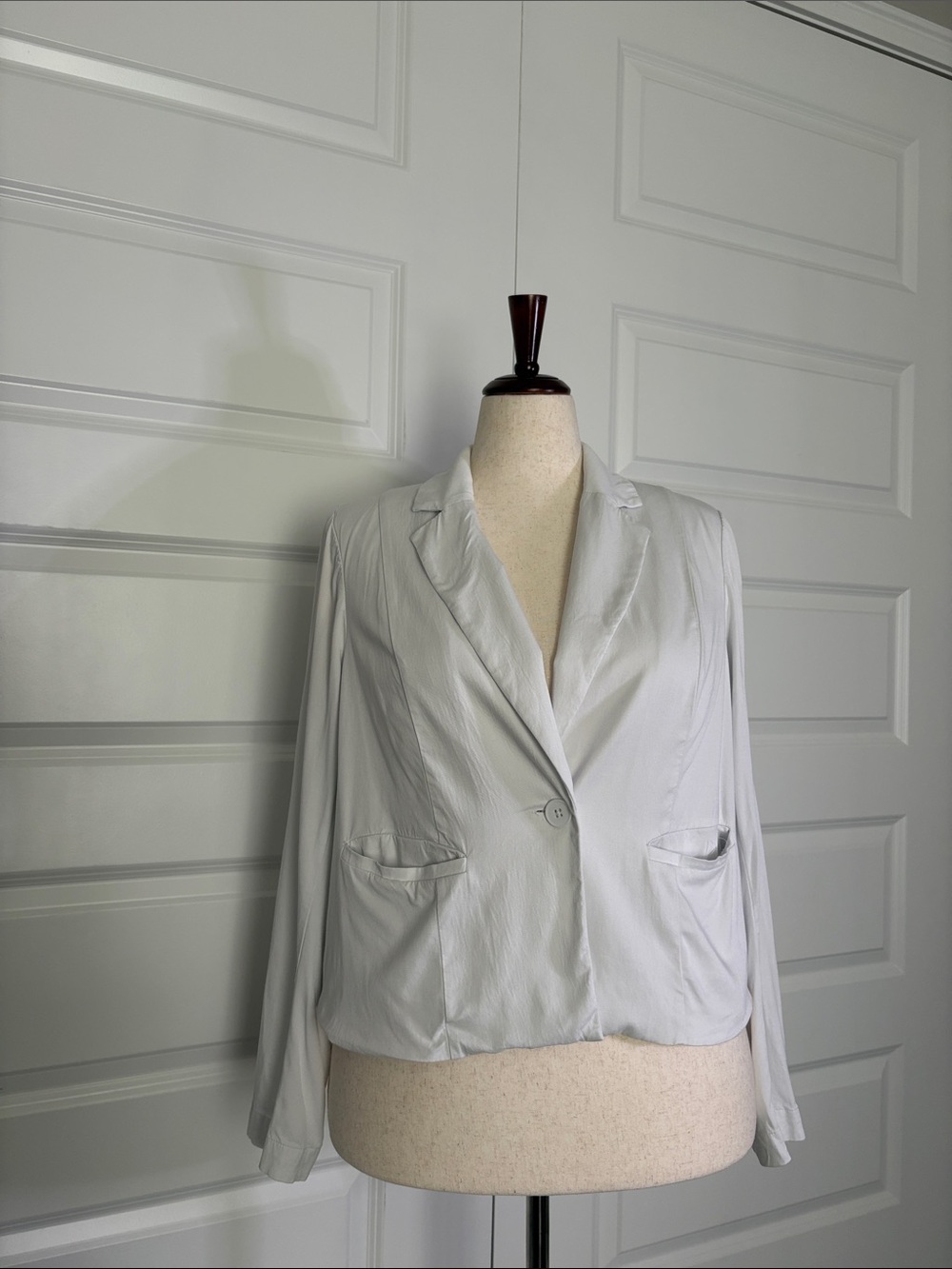 torrid Light Gray Single-Button Notch Lapel Blazer